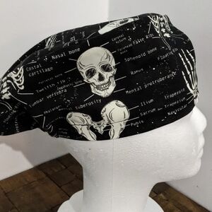 Skull and Bones Surgical Cap with Elastic Back.